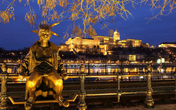 обоя budapest, hungary, города, будапешт, венгрия, скульптура, набережная