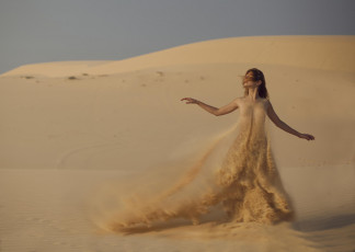 Картинка разное компьютерный+дизайн девушка photo by katerina plotnikova платье из песка поза пустыня