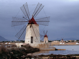 Картинка windmills at infersa salt pans marsala sicily italy города