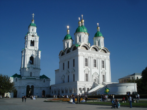 Обои картинки фото astrakhan, russia, города, православные, церкви, монастыри
