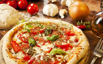 Картинка еда пицца pizza тесто приправы специи