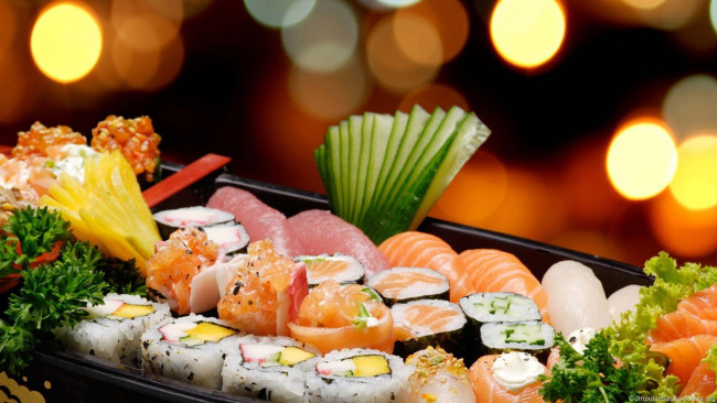 Обои картинки фото еда, рыба,  морепродукты,  суши,  роллы, кухня, японская, ассорти, роллы, суши