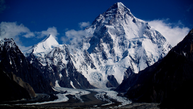 Обои картинки фото pakistan k2, природа, горы, облака, снег, вершина, скалы, k2, pakistan