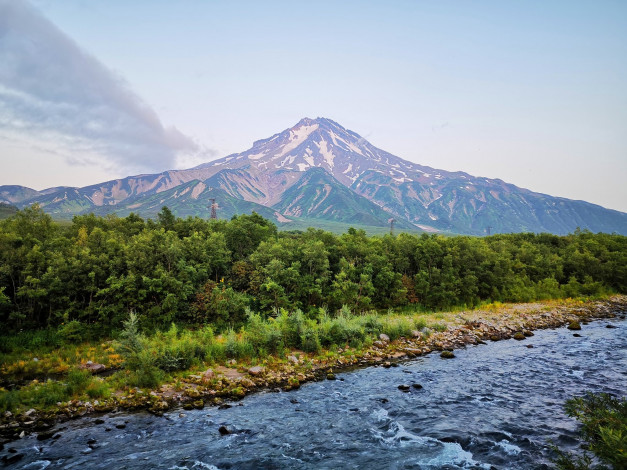Обои картинки фото камчатка вилючинский вулкан, природа, горы, гора, река, россия, вулкан, вилючинский, камчатка