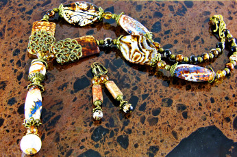 Картинка разное украшения +аксессуары +веера фон украшение бижутерия ожерелье серьги бусы