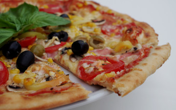 обоя еда, пицца, маслины, базилик