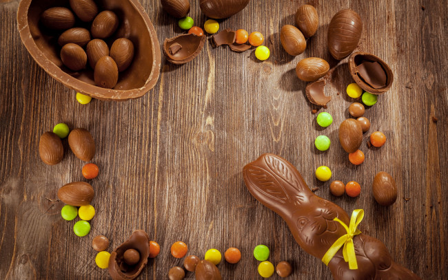 Обои картинки фото еда, конфеты,  шоколад,  сладости, шоколадный, заяц, драже