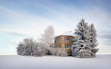 Картинка города -+здания +дома деревья дом облака зима снег небо