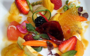 Картинка еда мороженое +десерты ягоды фрукты десерт лакомство
