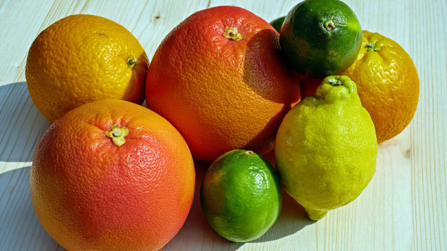 Обои картинки фото еда, цитрусы, лайм, лимон, апельсин, грейпфрут
