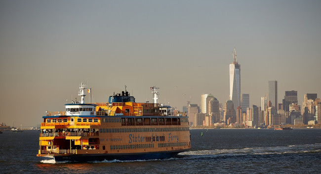 Обои картинки фото new, york, city, корабли, другое, бухта, манхэттен, нью-йорк, upper, bay, manhattan, nyc, паром, залив