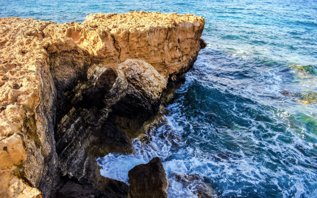 Обои картинки фото природа, побережье, скала, море, волны