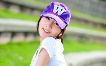 Картинка в+бейсболке девушки -unsort+ лица +портреты улыбка азиатка бейсболка девушка