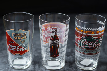 Картинка бренды coca-cola стопки