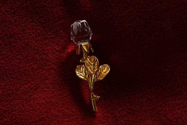 Обои картинки фото разное, украшения, аксессуары, веера, роза, золото, бриллиант
