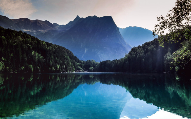 Обои картинки фото природа, реки, озера, горы, лес, озеро