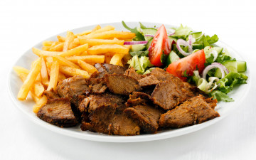 Картинка еда мясные+блюда кусочки мясо панировка салат картофель фри