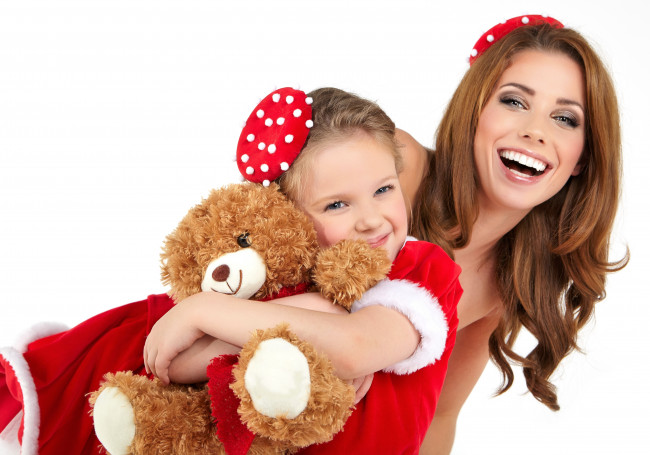 Обои картинки фото девушки, izabela magier, шляпки, девочка, игрушка, рыжая