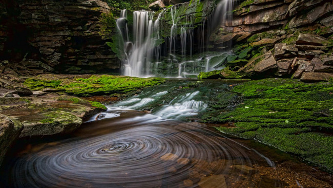 Обои картинки фото природа, водопады, ручей, скала