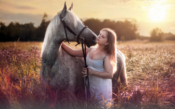 Картинка девушки -unsort+ брюнетки темноволосые конь девушка лето