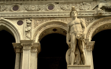 Картинка разное рельефы статуи музейные экспонаты венеция