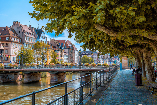 Обои картинки фото strasbourg, города, страсбург , франция, река, дома, набережная, мост