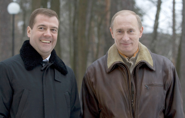 Обои картинки фото дмитрий, медведев, владимир, путин, мужчины, тандем, премьер, президент
