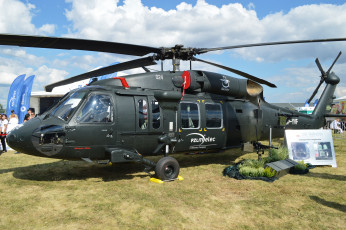 Картинка sikorsky+uh-60+black+hawk авиация вертолёты боевой десантный транспортный вертолет Черный ястреб