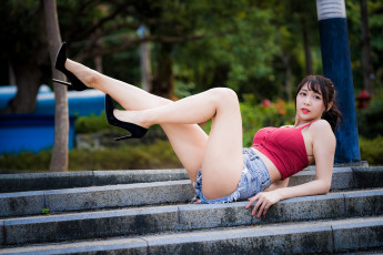 Картинка девушки -unsort+ азиатки ноги вверх женщины шпильки шорты