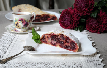 Картинка еда пироги хризантемы вишневый пирог