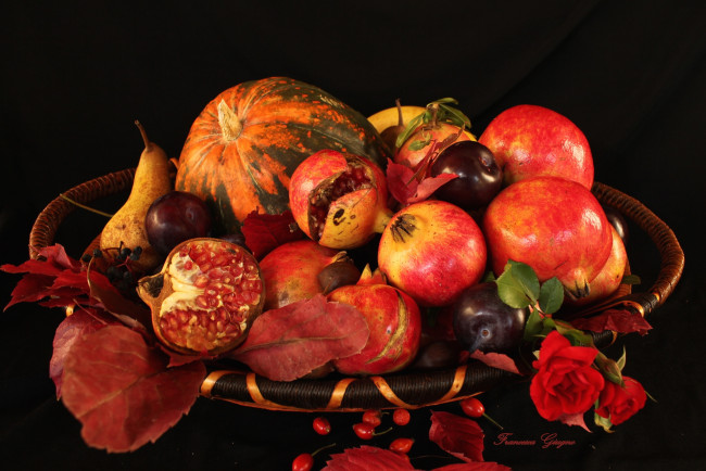 Обои картинки фото еда, фрукты и овощи вместе, тыква, груши, сливы, гранаты