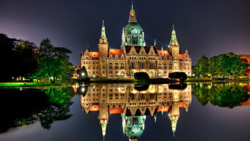 Картинка города -+дворцы +замки +крепости деревья озеро отражение дворец парк огни замок вечер