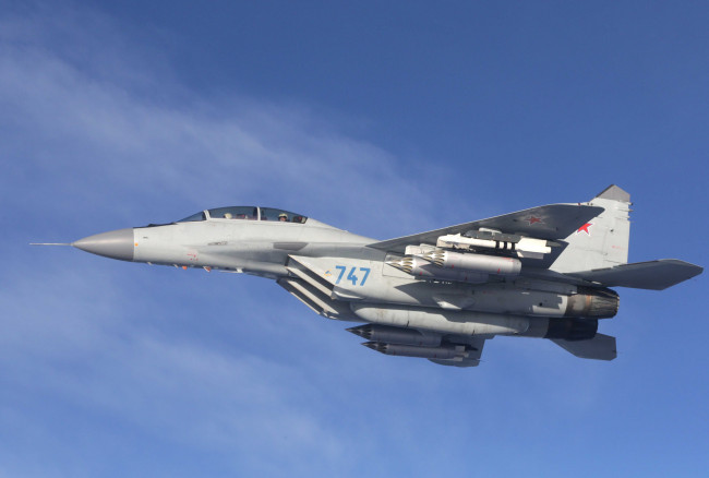 Обои картинки фото миг- 29, авиация, боевые самолёты, самолёт, боевой, миг-, 29, полёт, истребитель
