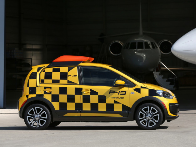 Обои картинки фото автомобили, volkswagen, желтый, 2013г, concept, e-load, up