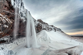 Картинка природа водопады зима снег замерзший поток