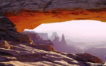 Картинка природа горы панорама скалы арка пещера