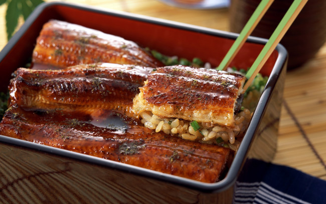 Обои картинки фото еда, рыбные блюда,  с морепродуктами, рис, рыба, жареная