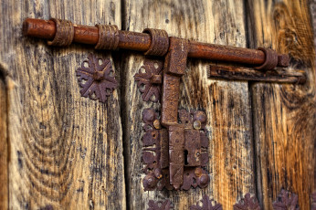 Картинка разное ключи замки дверные ручки двери замок