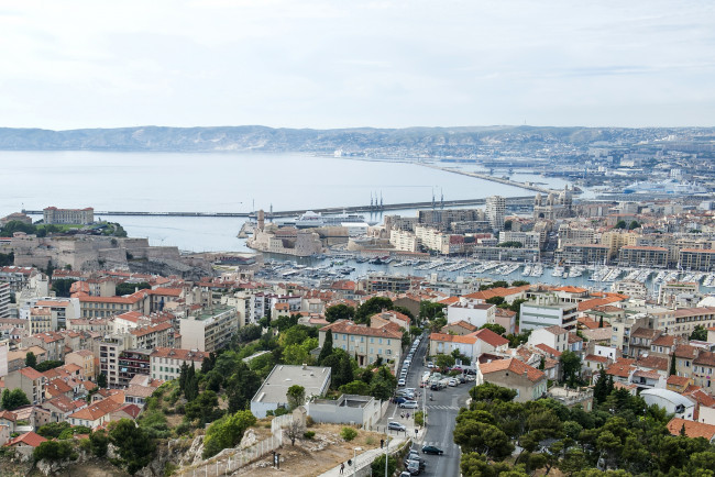 Обои картинки фото марсель , франция, города, - панорамы, порт, лайнер, дома