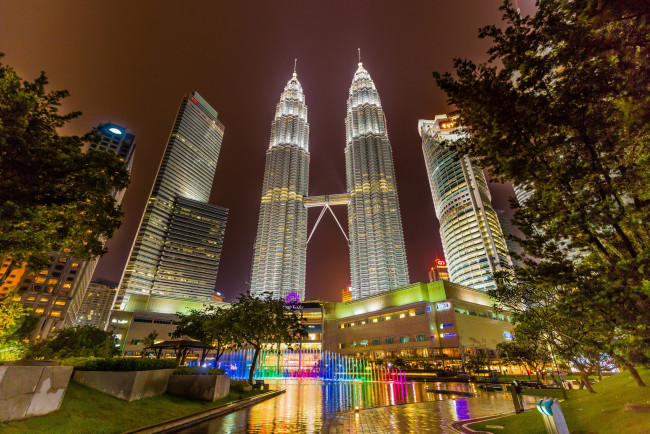Обои картинки фото города, куала-лумпур , малайзия, башни