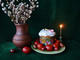 Картинка праздничные пасха верба веточки кулич ваза яйца тарелка свеча огонь