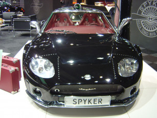 Картинка spyker c8 laviolette автомобили выставки уличные фото
