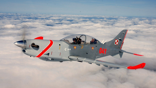 Обои картинки фото pzl-130 orlik, авиация, лёгкие одномоторные самолёты, модернизированный, учебный, самолет, ввс, польша