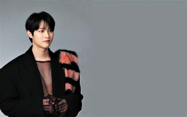 Обои картинки фото мужчины, cho seunguoun, cho, seunguoun, пальто, шарф, сетка