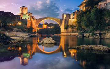 Картинка города мостар+ босния+и+герцеговина река мост вечер огни
