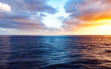 Картинка природа моря океаны облака вода море