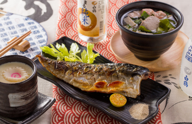 Обои картинки фото еда, рыба,  морепродукты,  суши,  роллы, кухня, китайская