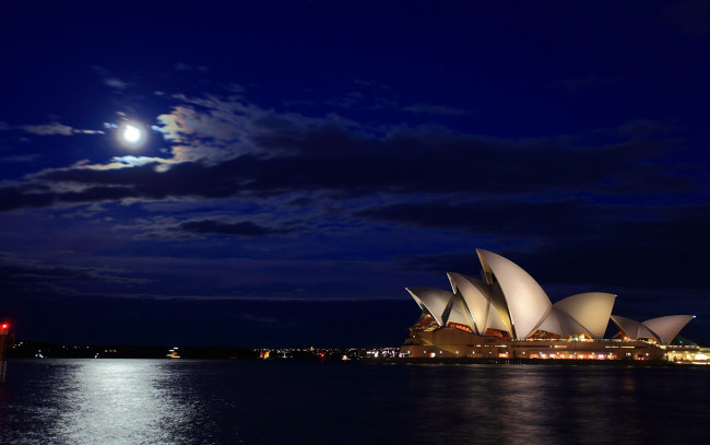 Обои картинки фото города, сидней , австралия, harbour, bridge, opera, house, australia, sydney, море, ночь, луна, дорожка, сидней