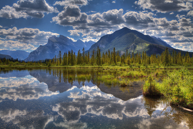 Обои картинки фото природа, реки, озера, лес, горы, река, облака