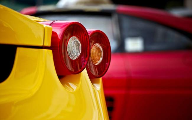 Обои картинки фото автомобили, фрагменты автомобиля, фонарь, фара, красный, желтый